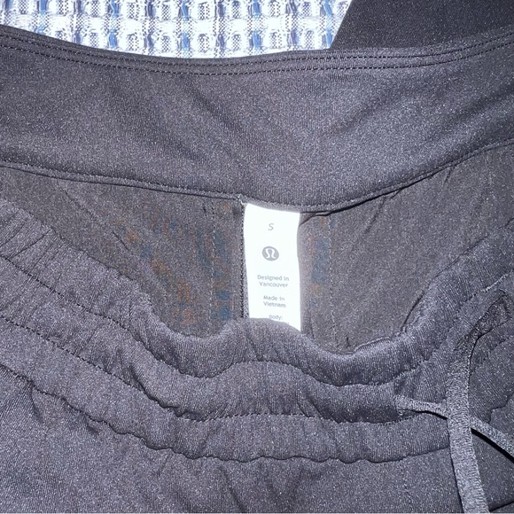 NWOT Lululemon Straight-Leg Mid-Rise Pant Luxtreme *Regular - Picture 6 of 8